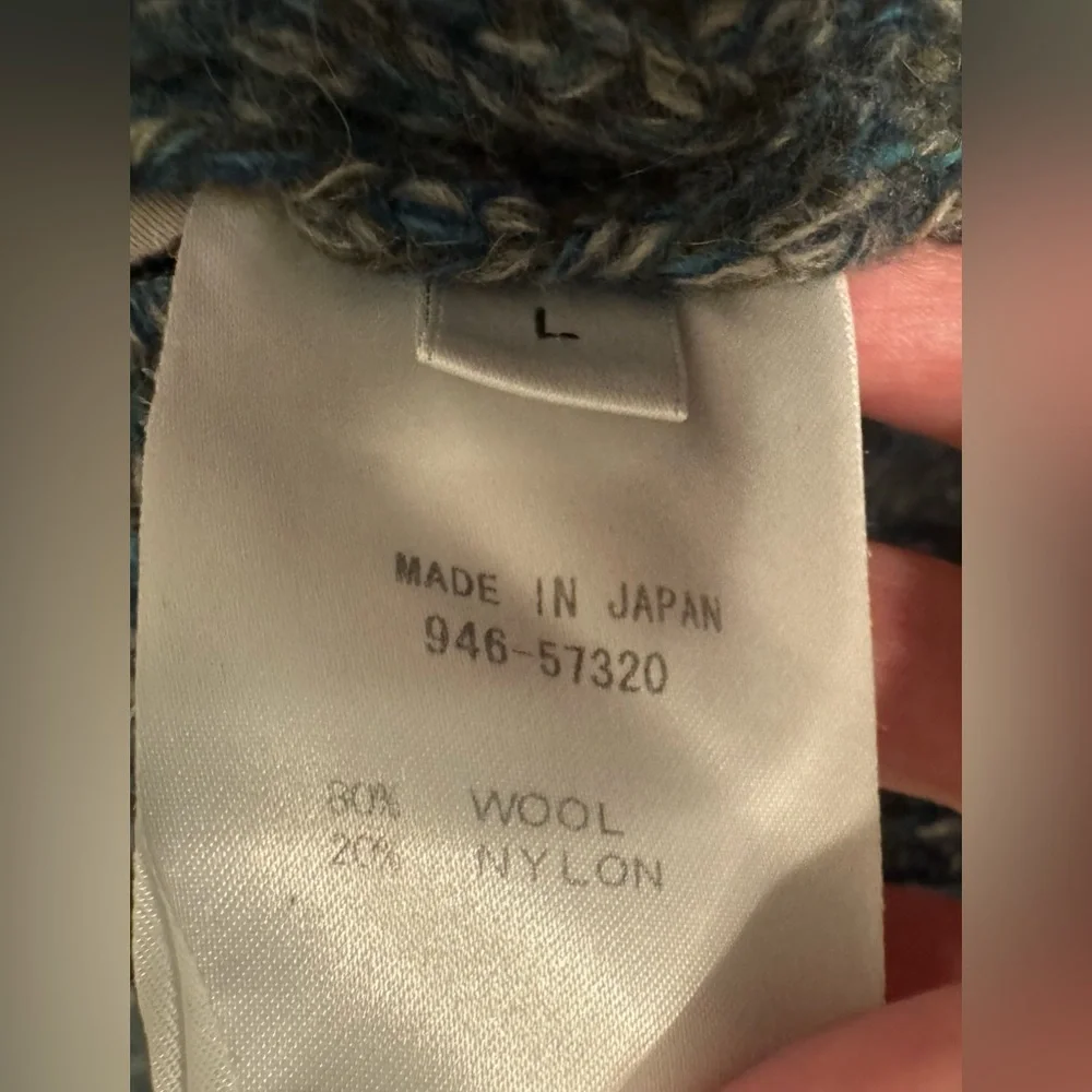 VTG Givenchy Boutique Sweater 80s Wool Blend Fuzzy Collar Made in Japan LG *read - Picture 9 of 9